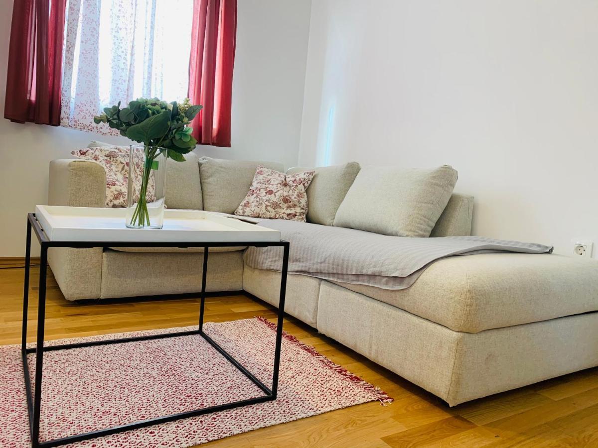 코스트레나 Apartman Marley 아파트 외부 사진