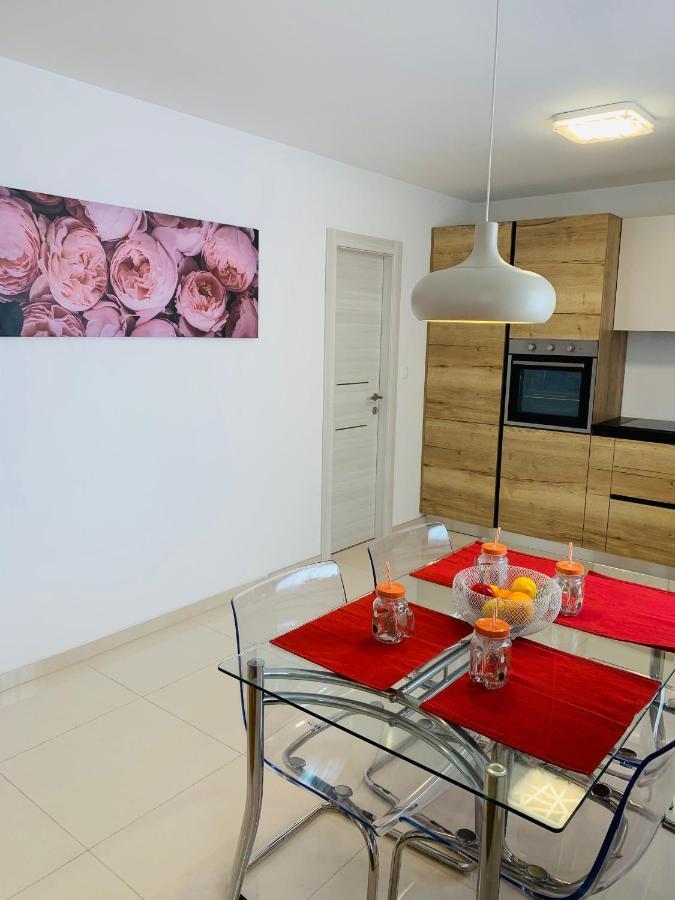 코스트레나 Apartman Marley 아파트 외부 사진