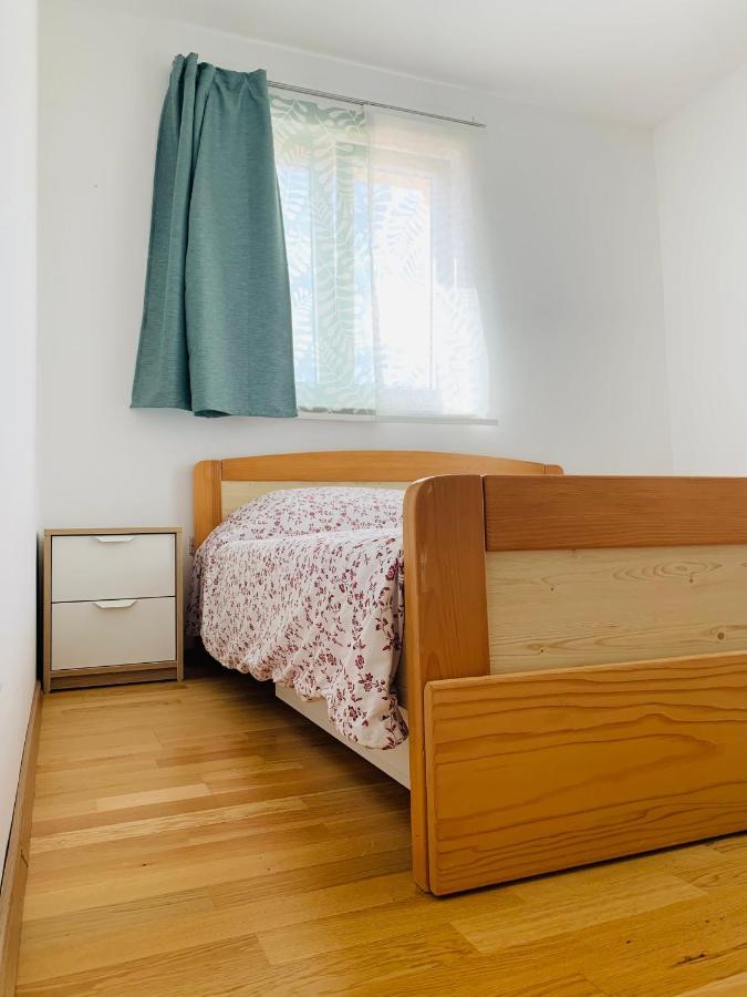 코스트레나 Apartman Marley 아파트 외부 사진