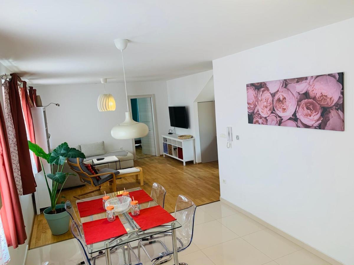 코스트레나 Apartman Marley 아파트 외부 사진