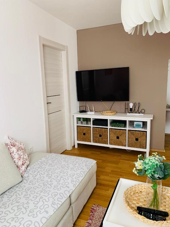 코스트레나 Apartman Marley 아파트 외부 사진
